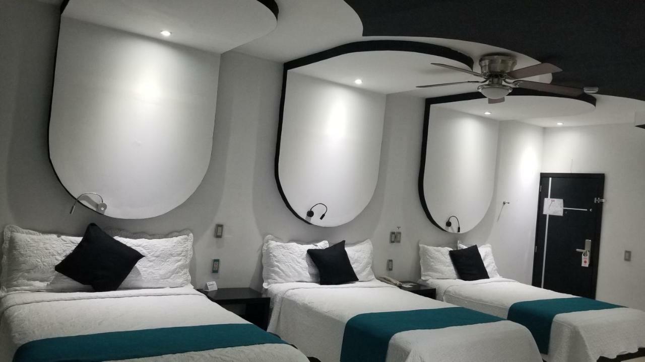 Hotel Dluxe サン・ファン・デ・ロス・ラゴス エクステリア 写真