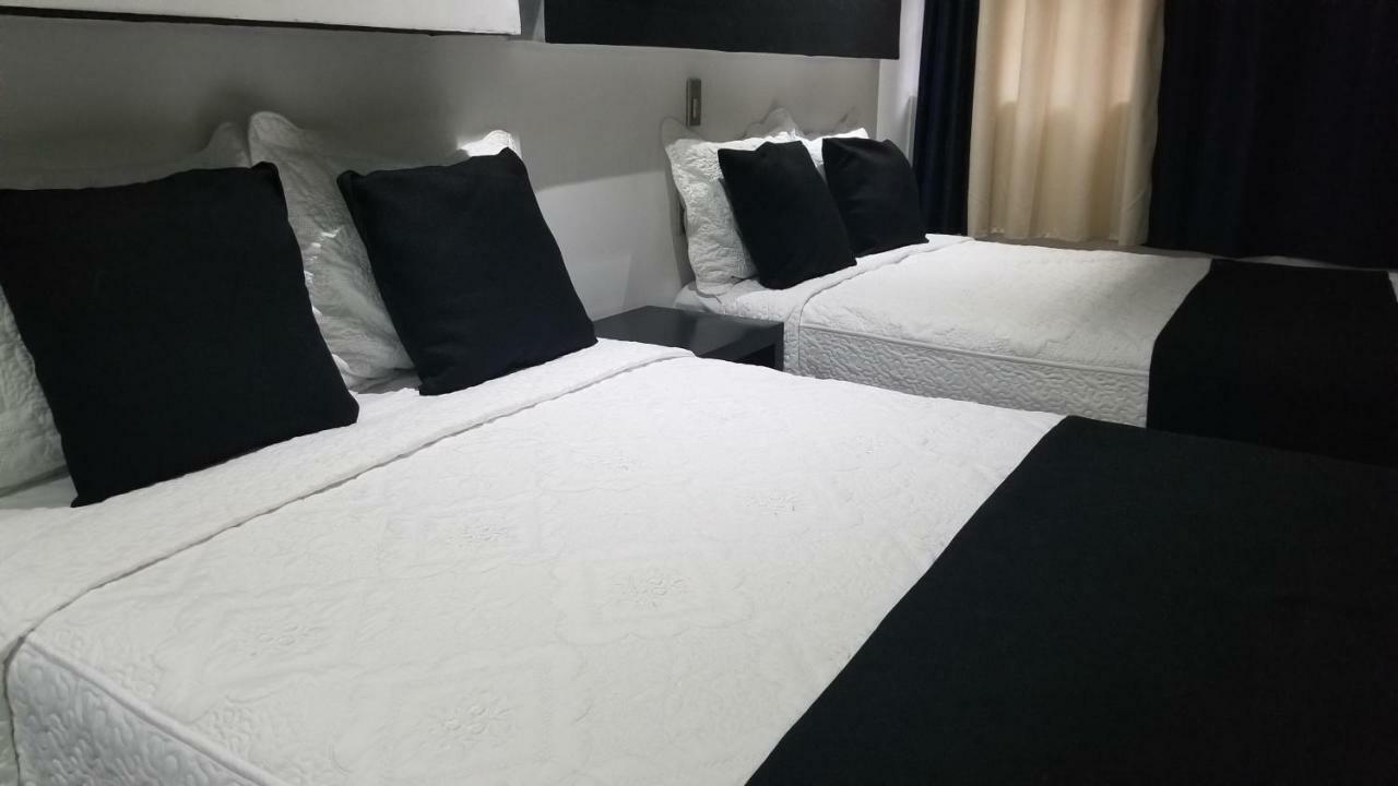 Hotel Dluxe サン・ファン・デ・ロス・ラゴス エクステリア 写真