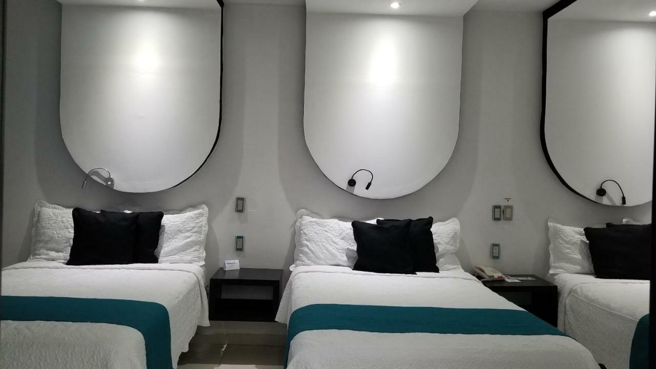 Hotel Dluxe サン・ファン・デ・ロス・ラゴス エクステリア 写真